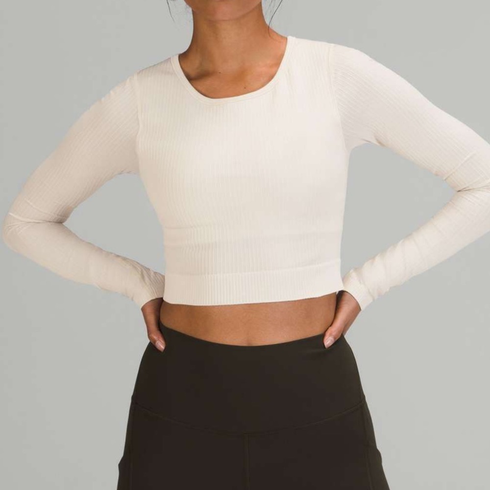 Lululemon Ebb to Street Long Sleeve
White Opal size 10